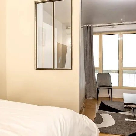 Stylish Escape In The Vibrant 11th Arrondissement * Paris