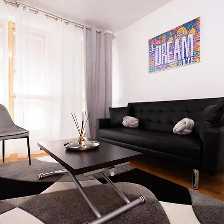 Stylish Escape In The Vibrant 11th Arrondissement Apartment Paris